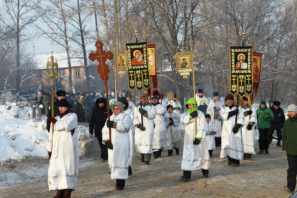 Не многолюдно было с утра на иордани в праздник Крещения в Иркутске , Фото с места события собственное