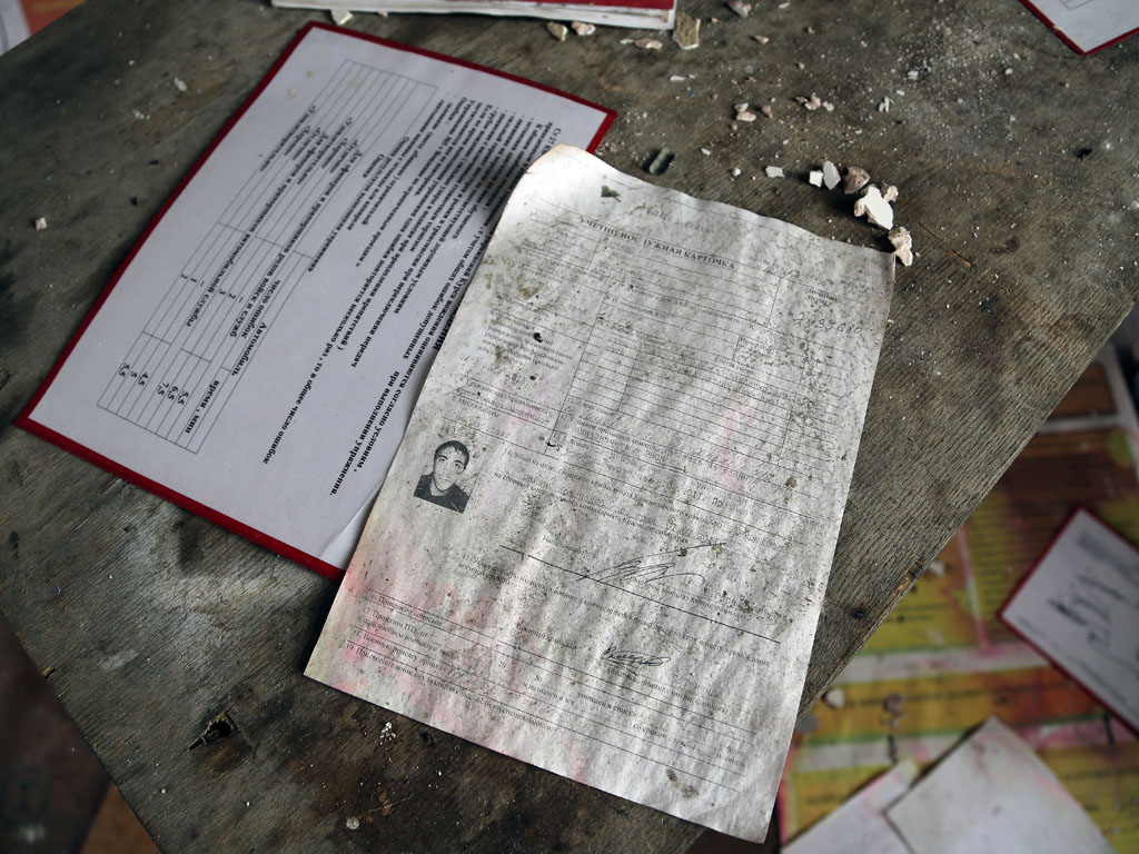 Карточка военного, Фото с места события собственное