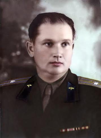 Петр Соболев в молодости, Фото с места события из других источников