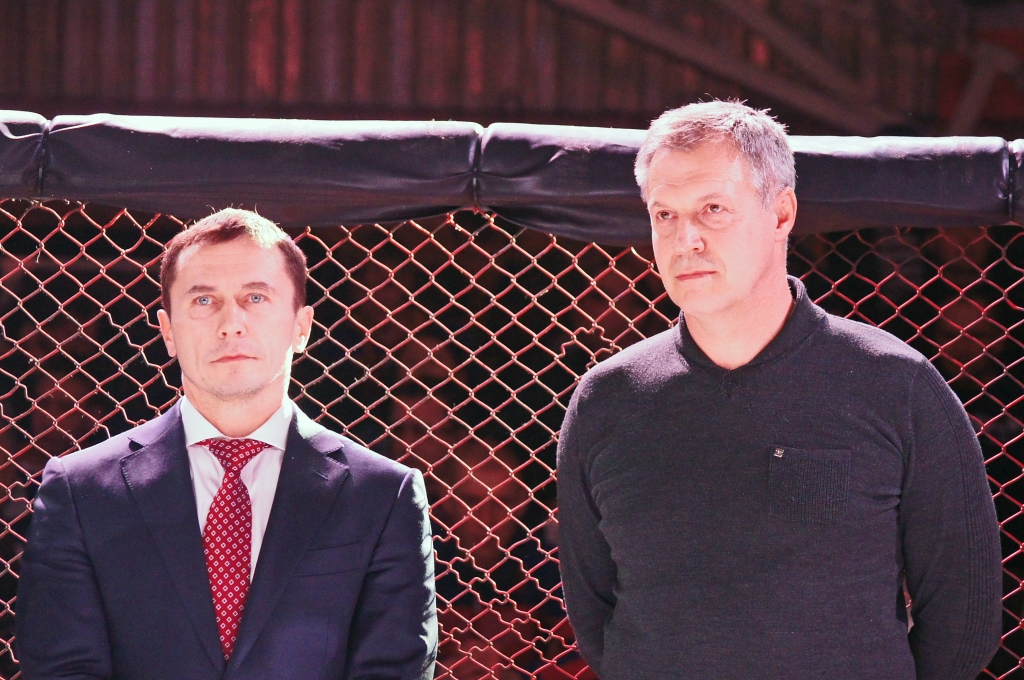 Мэр Иркутска Дмитрий Бердников и министр природных ресурсов и экологии Приангарья Олег Кравчук , Фото с места события собственное