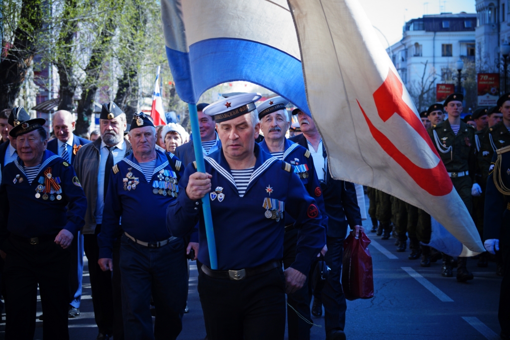 Праздничное шествие, Фото с места события собственное