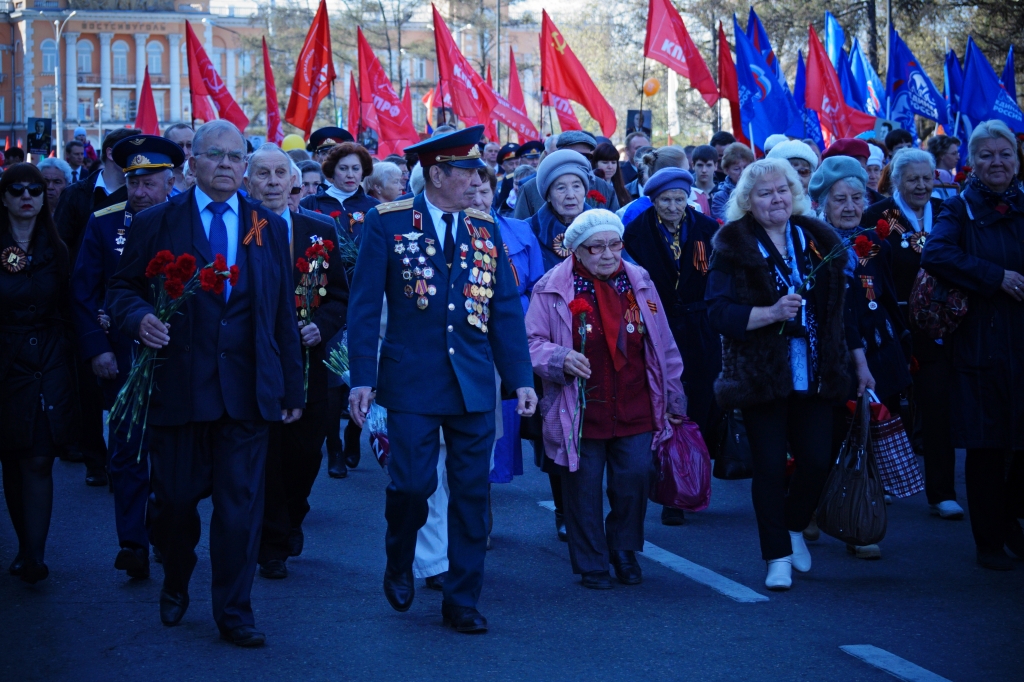 Несколько тысяч человек приняли участие в патриотической акции, Фото с места события собственное