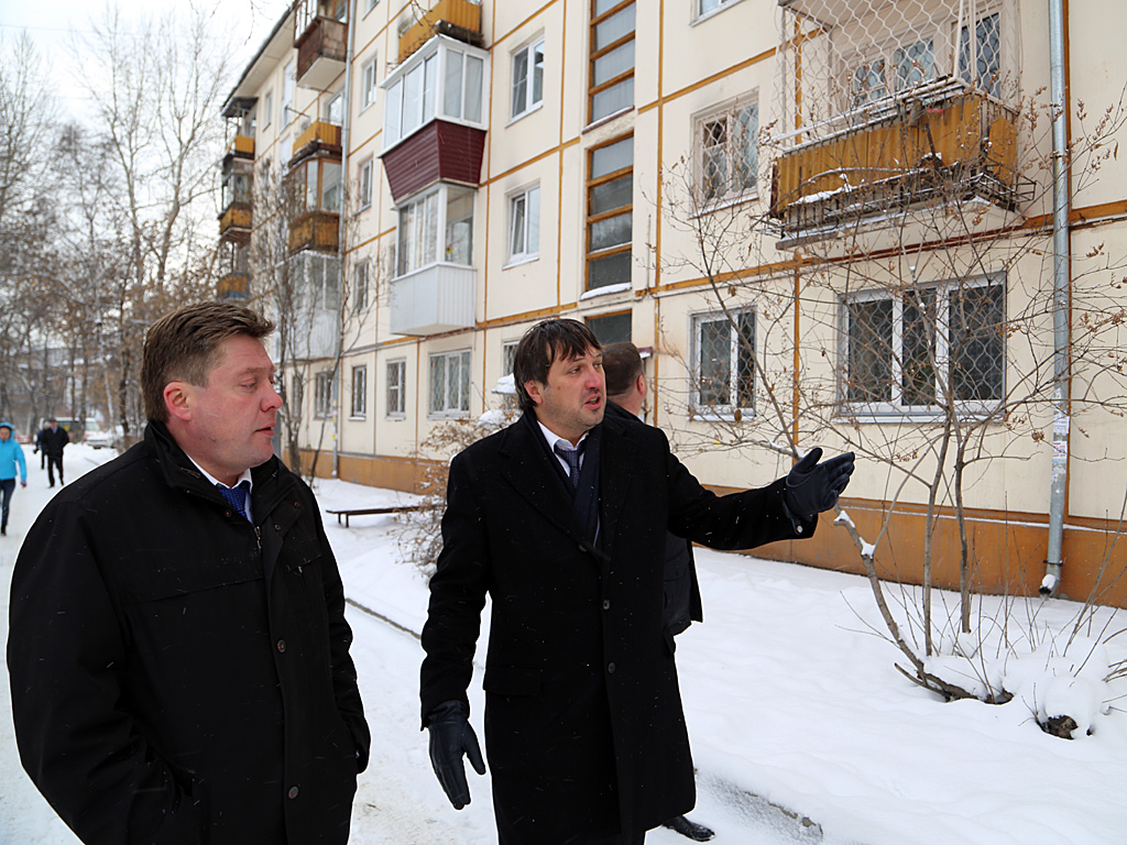 Иван Носков оценил уборку придомовых территорий
