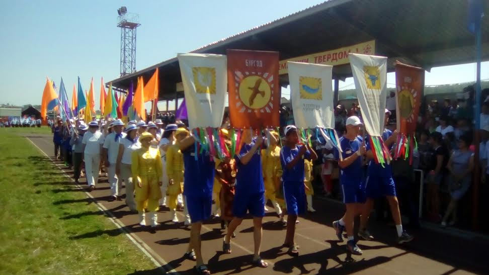 Культурно-спортивный праздник &quotСур-Харбан&quot проходит в поселке Бохан Приангарья Мария Оленникова, IrkutskMedia