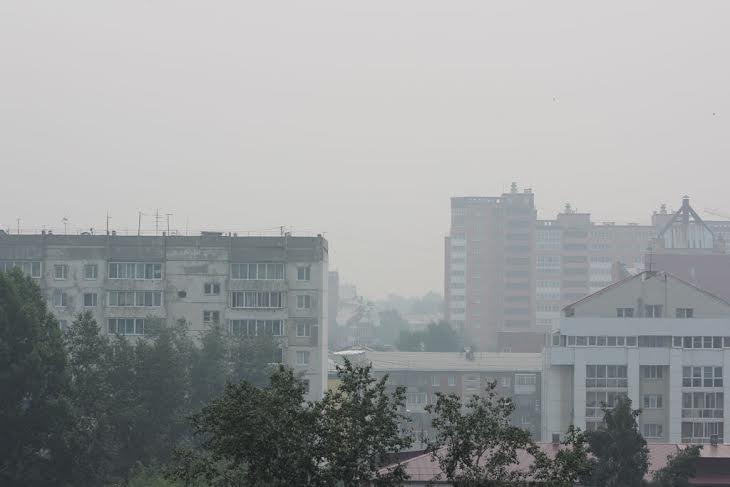 Иркутск "утонул" в дыме от лесных пожаров