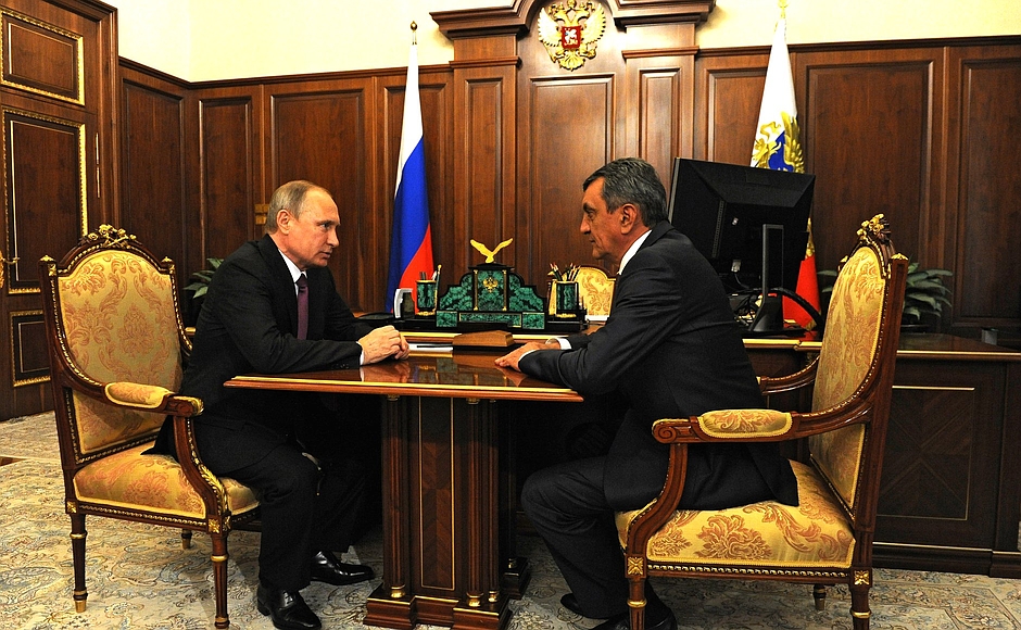 Владимир Путин и Сергей Меняйло Сайт президента РФ