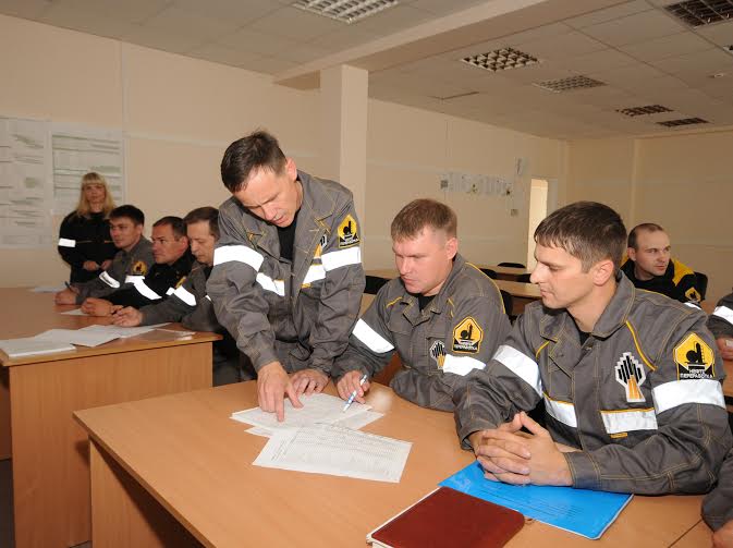 Выпускники Пресс-служба АНХК