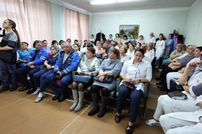 7,6 млн произведут среднему персоналу Саянской городской больницы в январскую зарплату