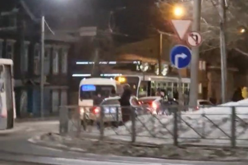 ДТП с участием трамвая произошло на Тимирязева в Иркутске