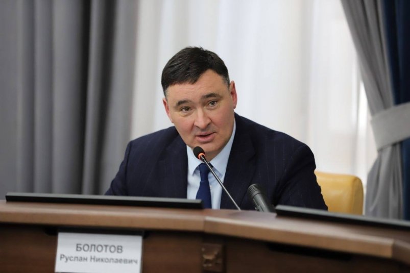 Мэр Иркутска Руслан Болотов провел открытый диалог с участниками 