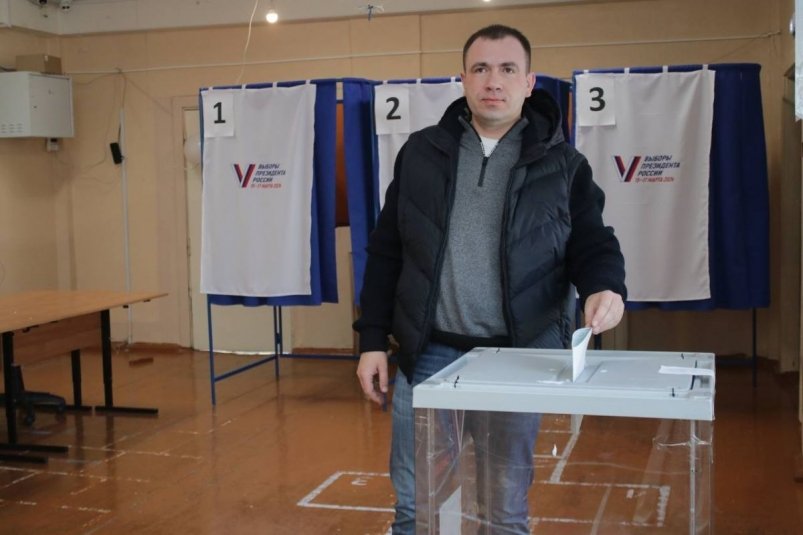 Депутаты Заксобрания от Усть-Илимского района проголосовали в своем избирательном округе