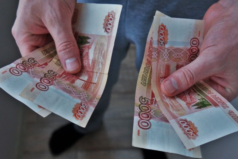 В Ангарске рецидивист вместо добычи вынес из офиса микрозаймов фальшивые деньги