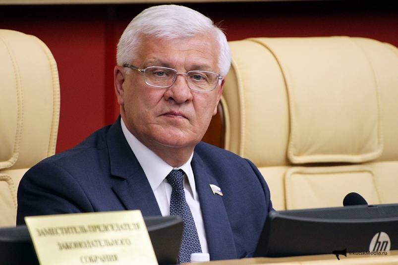 Сенатор Сергей Брилка представил депутатам Заксобрания Приангарья отчет о своей работе