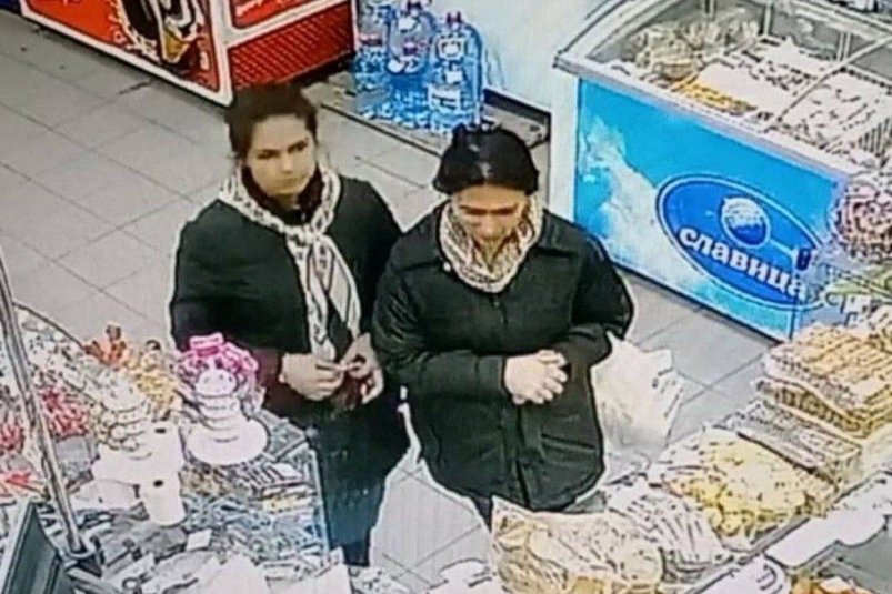 В Ангарске три женщины украли ювелирные украшения у пенсионера под предлогом снятия порчи