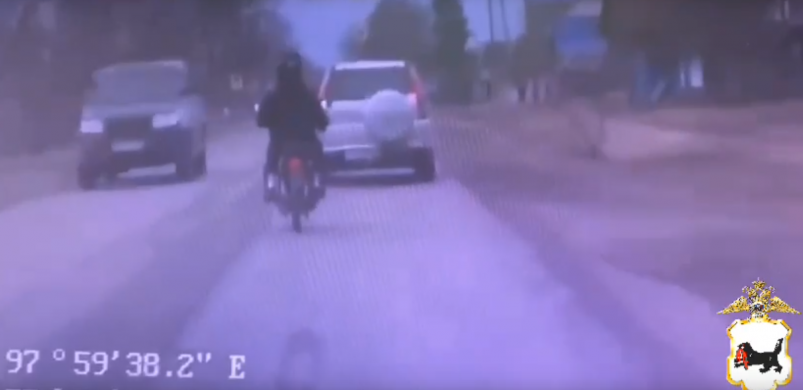 15-летний мотоциклист устроил погоню с полицейскими в Тайшете