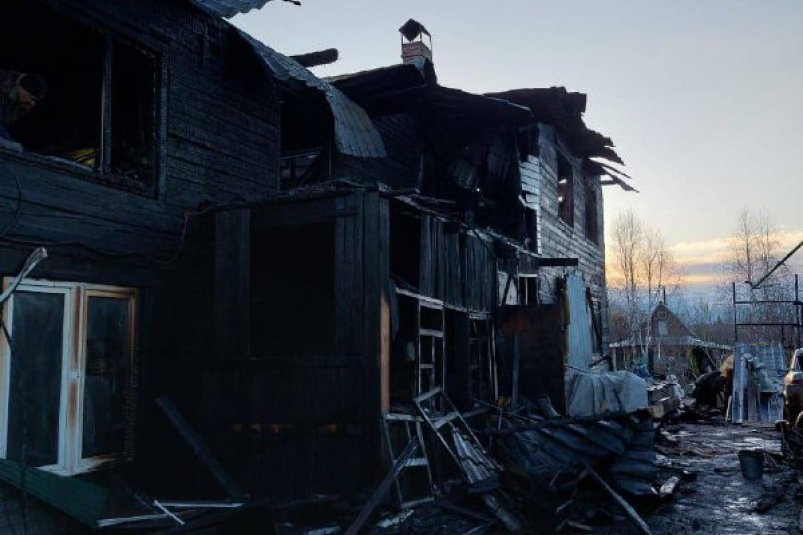 Погорелец из Иркутска рассказал о страшном пожаре, полностью уничтожившим его дом