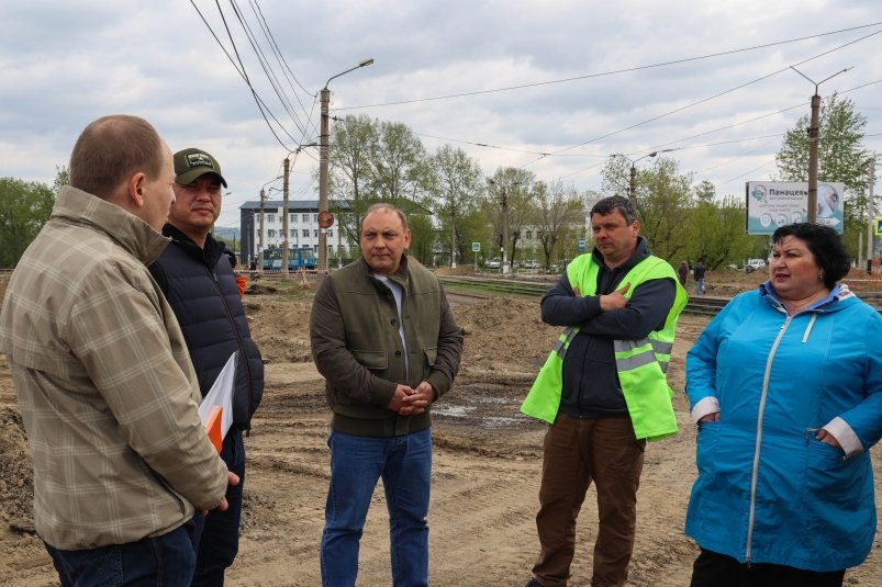 Сергей Тен проверил начало дорожного строительного сезона в Усолье-Сибирском