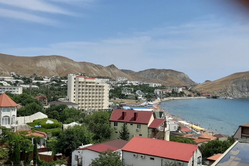 Туристам не вернут деньги за отмененные брони в Крыму и Дагестане