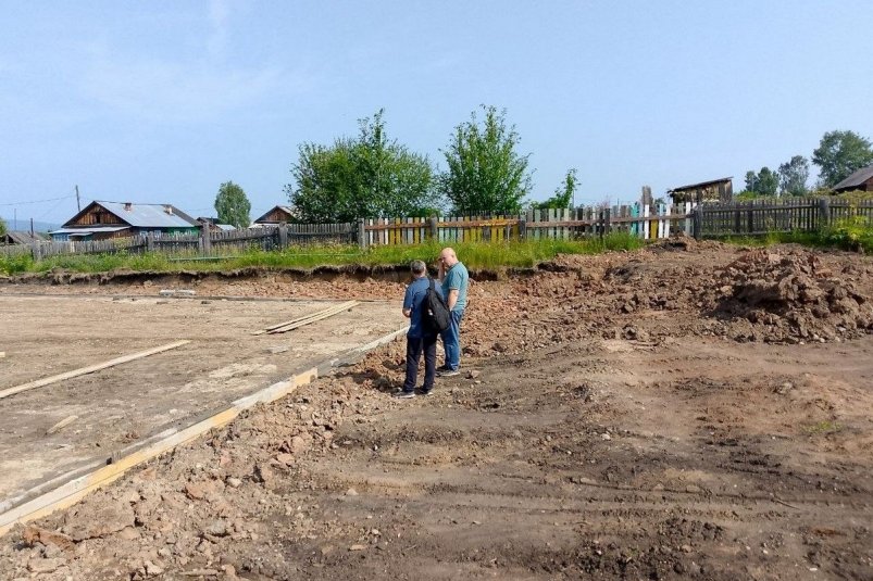 В селе Подволочное Приангарья по народной программе ЕР начали строить спортплощадку