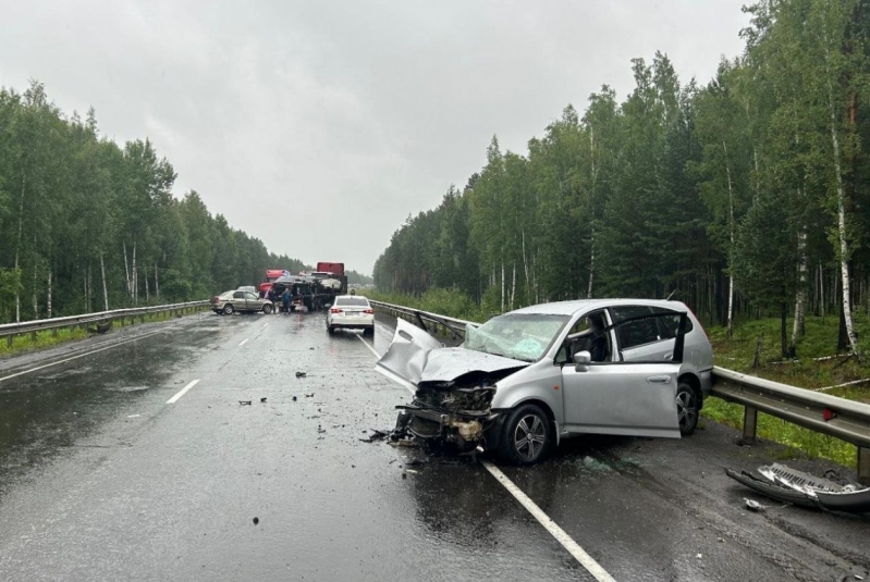 Восемь человек погибли и 48 пострадали на дорогах Иркутской области за неделю