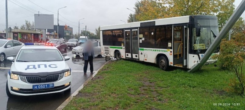 Стали известны подробности ДТП с автобусом в Ленинском районе Иркутска