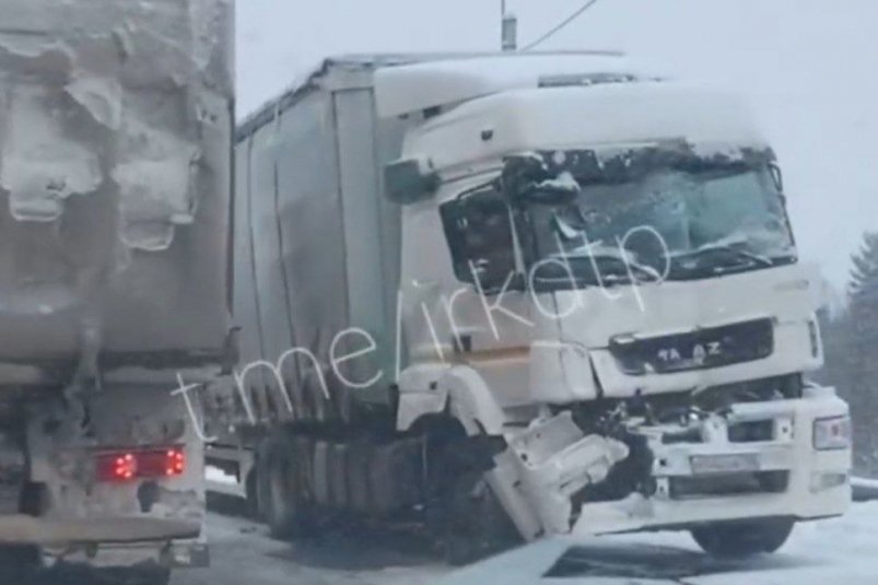 Жесткое ДТП с КАМАЗом произошло около Байкальска