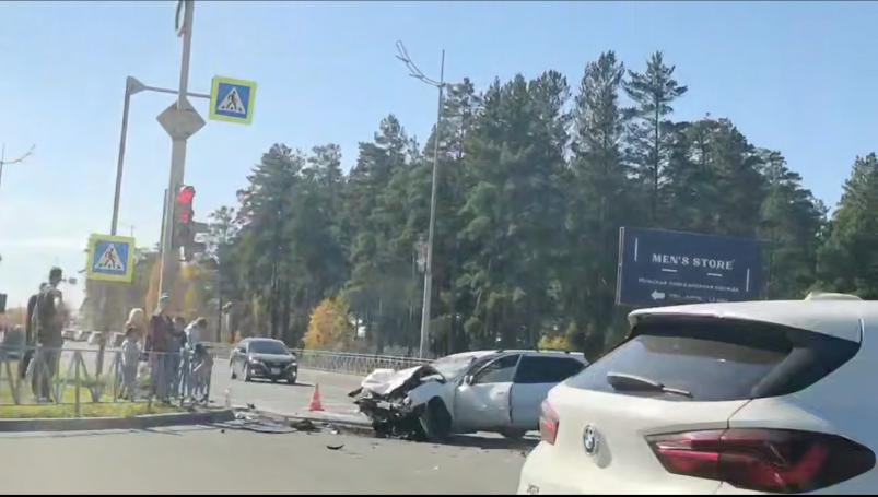 Страшное ДТП произошло на перекрёстке в Ангарске