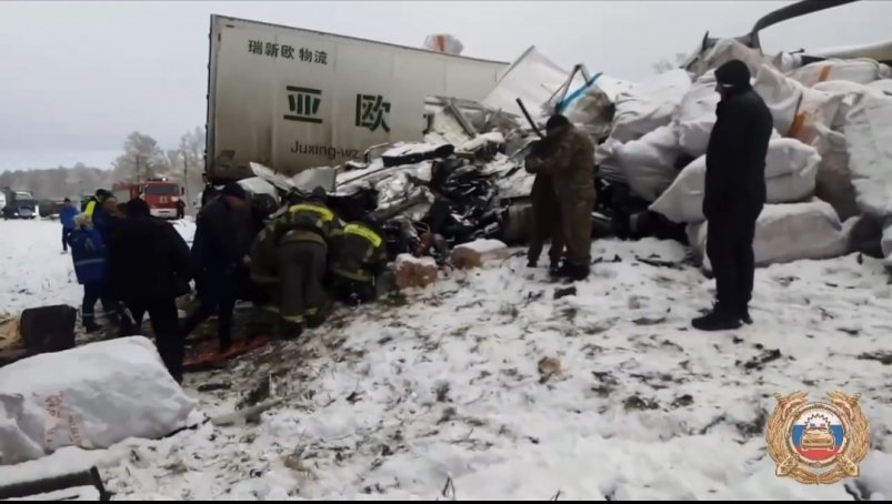 Два водителя погибли в жестком ДТП с участием большегрузов в Куйтунском районе