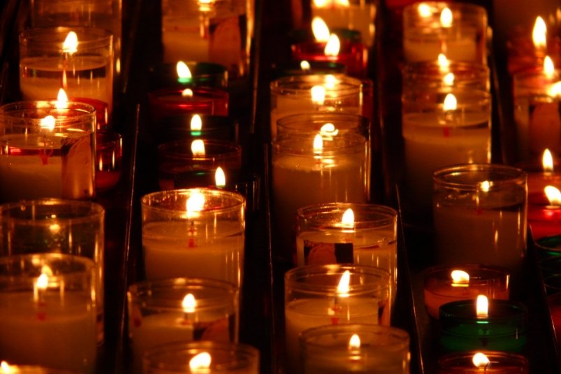 Иранский Беслан: Иран хоронит сегодня 120 детей