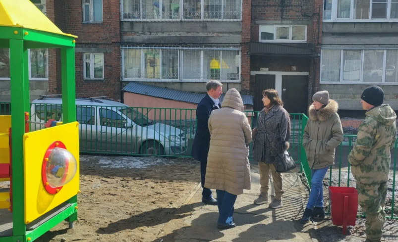 Депутаты думы Иркутска работают над благоустройством округов №9 и №21