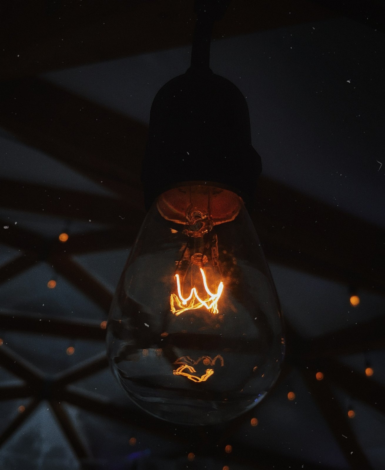 Электричество временно ограничат в Приангарье - названы территории отключений ИА IrkutskMedia