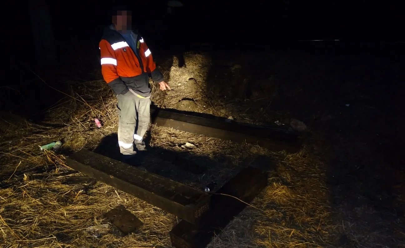 В Байкальске мужчина похитил железнодорожные шпалы на 83 тысячи Пресс-служба Восточно-Сибирского ЛУ МВД России на транспорте