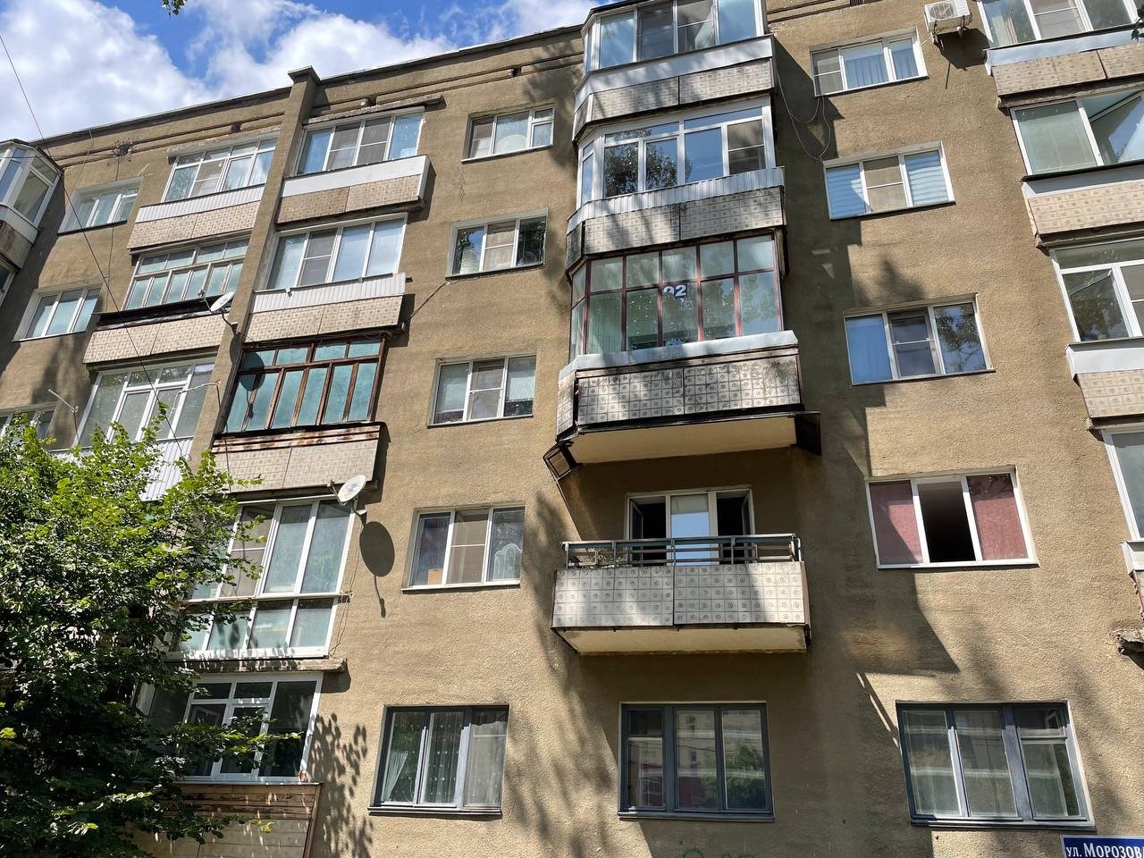 Появились подробности падения 8-летней девочки с балкона пятого этажа дома в Братске ИА Stavropol.Media