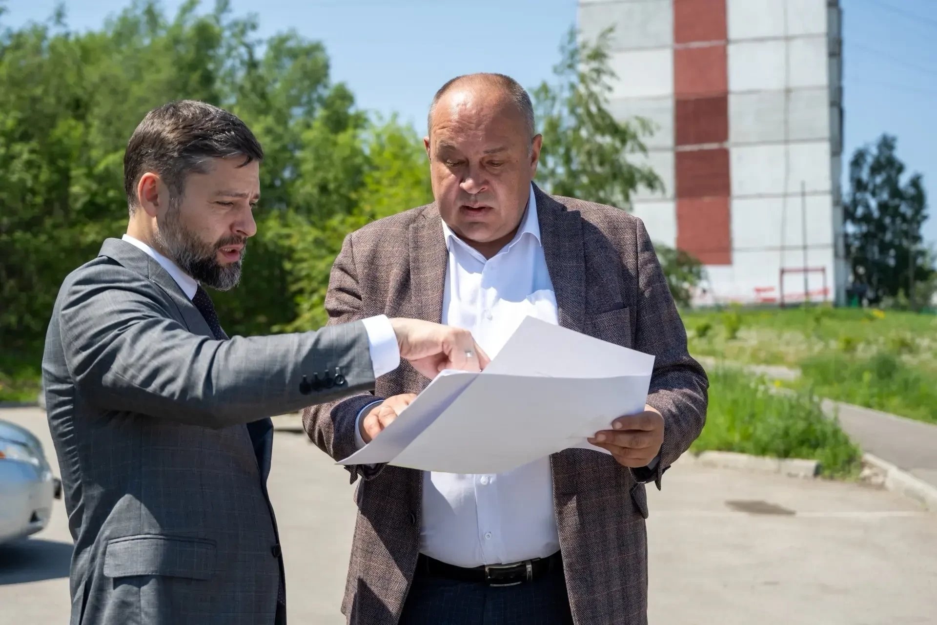 Осмотр будущих площадок провели лично депутат Госдумы и заместитель мэра города пресс-служба администрации города