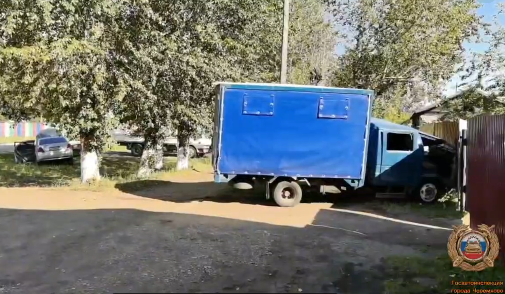 Трое взрослых и подросток пострадали в ДТП с грузовиком в Аларском районе Госавтоинспекция Иркутской области