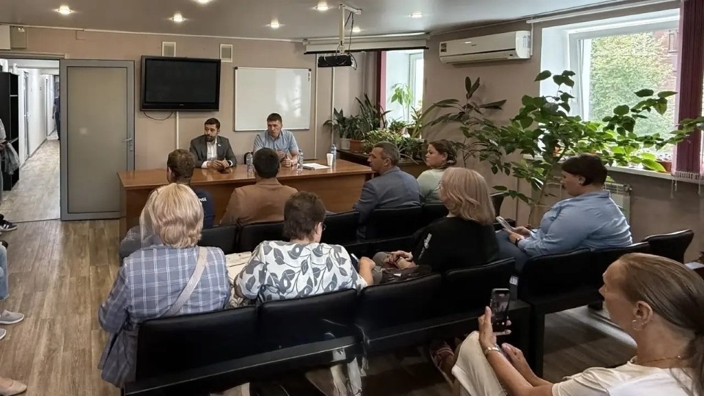 Депутаты думы Иркутска провели встречи с жителями своих избирательных округов №1 и №17 Пресс-служба думы Иркутска