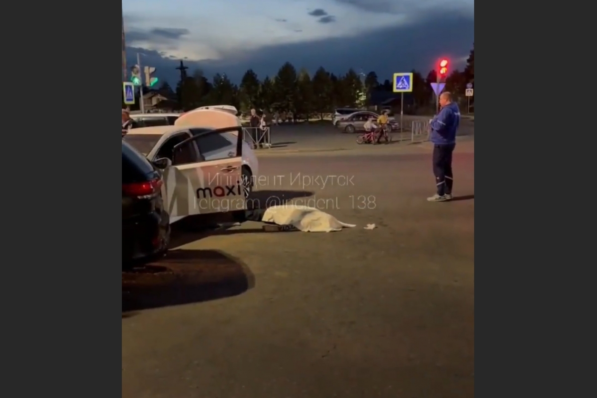 ДТП в Ангарске Скриншот видео из соцсетей