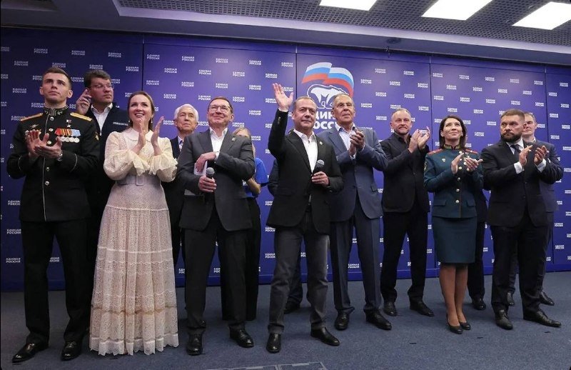 Дмитрий Медведев: Граждане сохраняют доверие к &quotЕдиной России&quot Екатерина Штукина